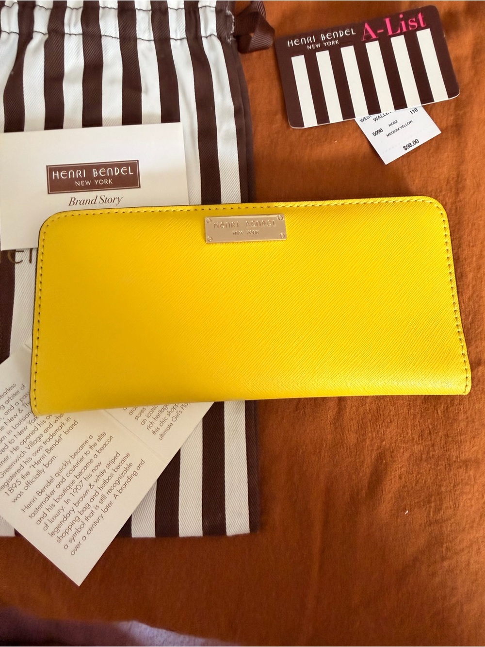 Henri Bendel Bright Yellow Saffiano Leather Wallet NWT - Picture 11 of 13